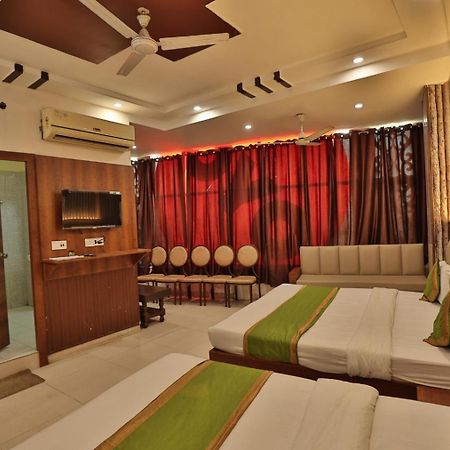 Hotel Haridev Roorkee Esterno foto