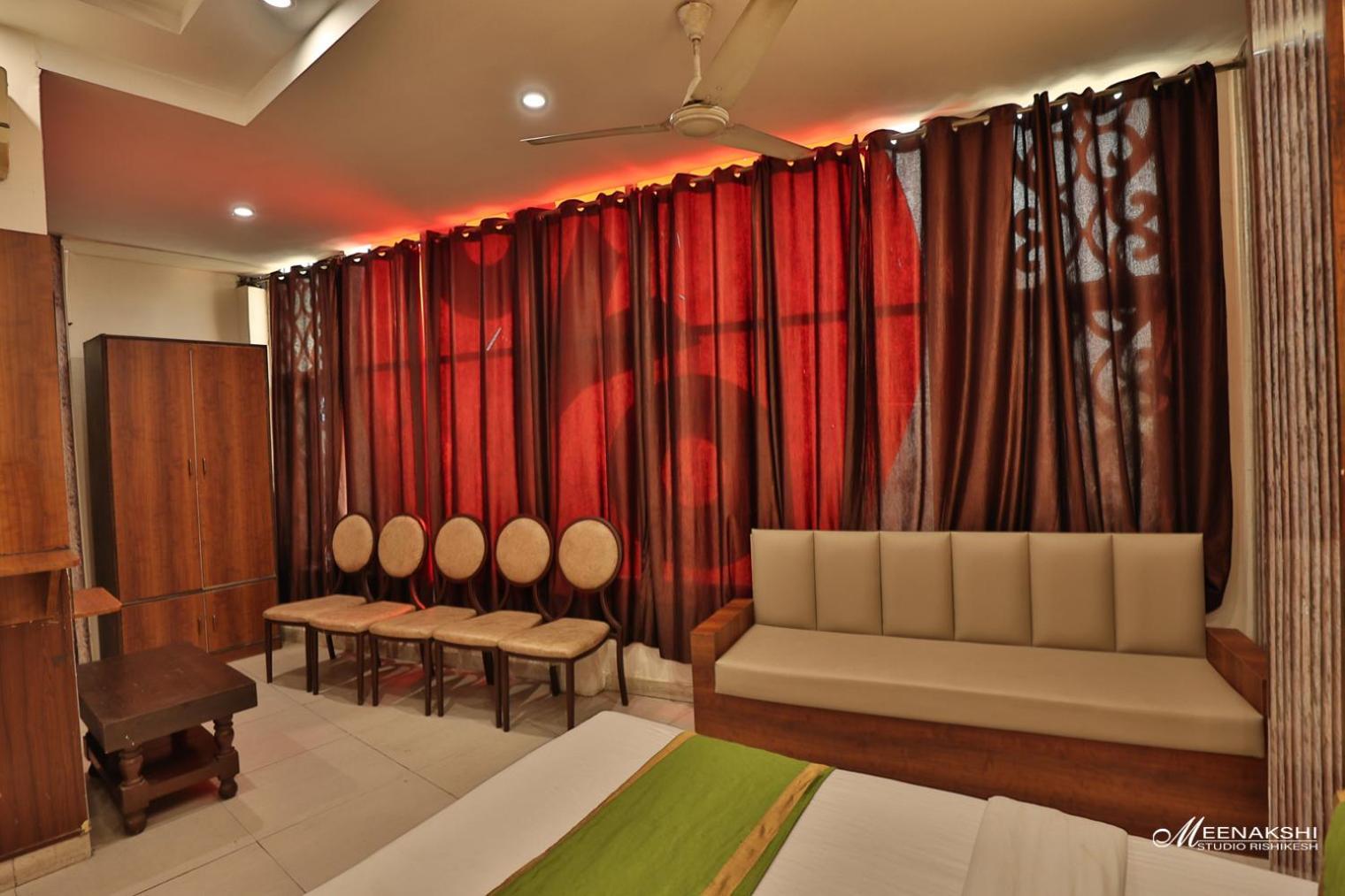 Hotel Haridev Roorkee Esterno foto