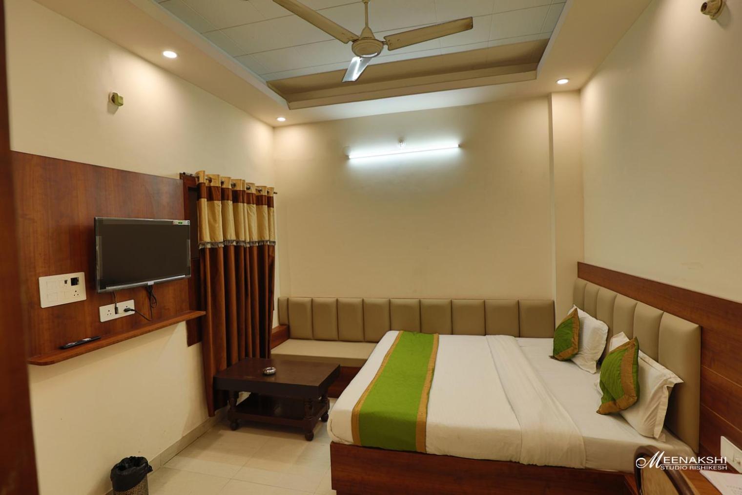 Hotel Haridev Roorkee Esterno foto