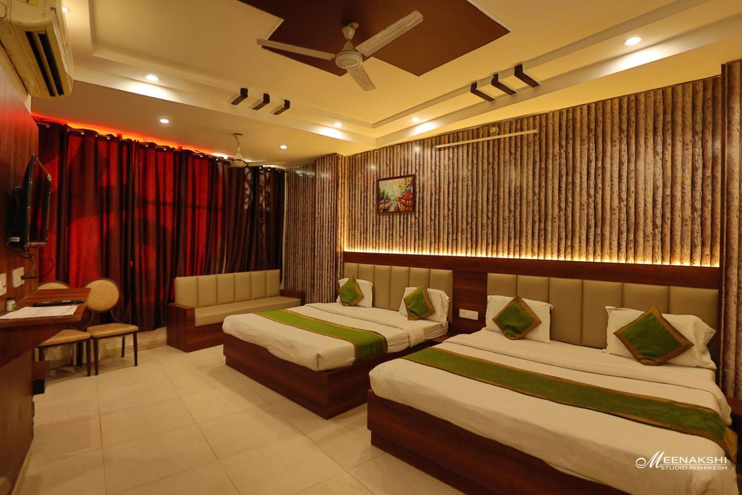 Hotel Haridev Roorkee Esterno foto
