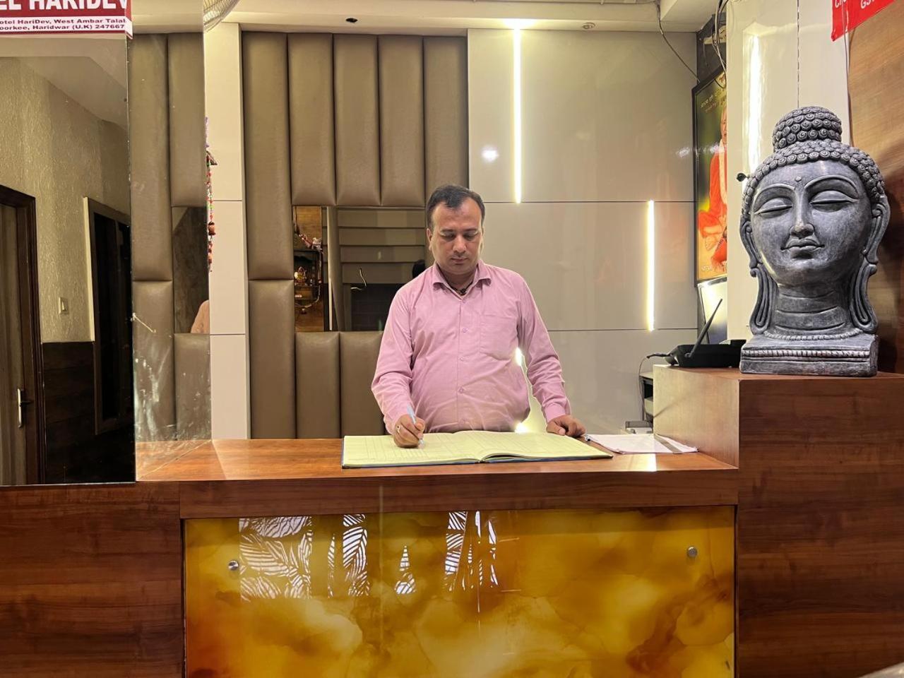 Hotel Haridev Roorkee Esterno foto