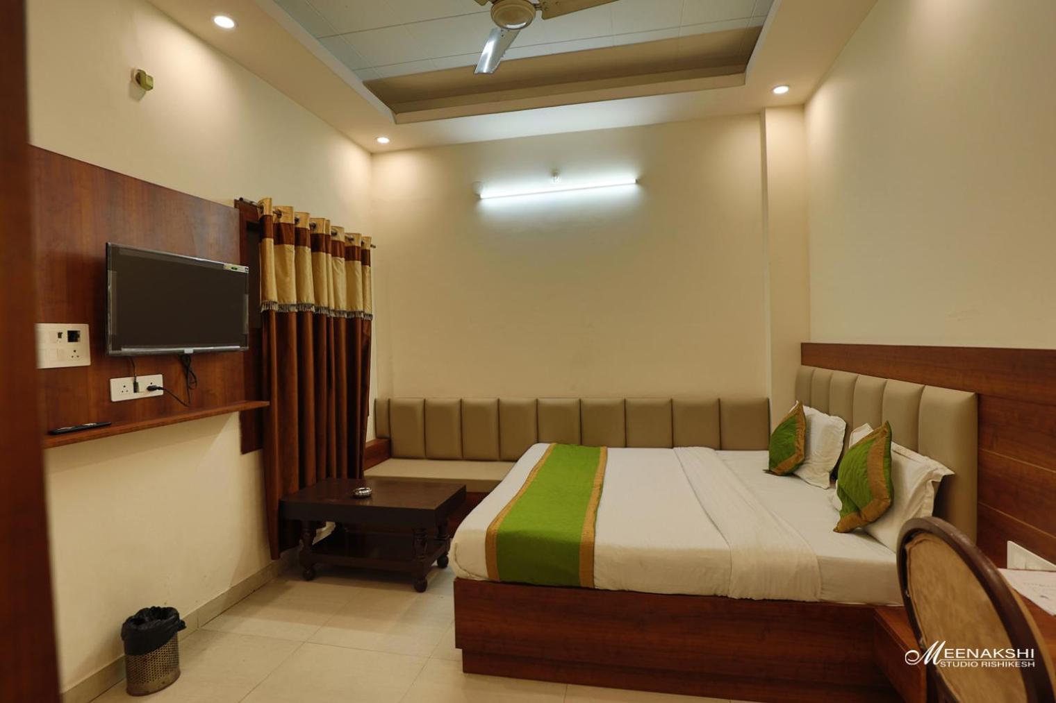 Hotel Haridev Roorkee Esterno foto